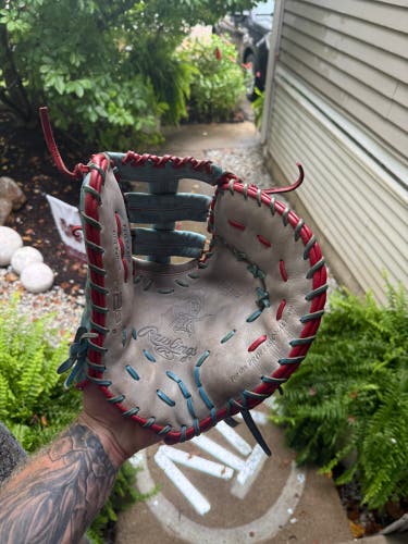 Rawlings Heart of the Hide RH First Base Baseball Glove 13" (Used)