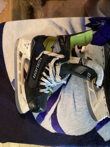 2020 Bauer Supreme 3S Pro Hockey Skates Size 6 (Used)
