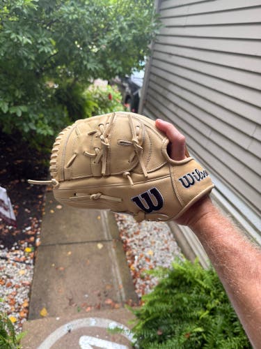 Wilson A2000 LH Pitcher's Baseball Glove 12" (New)