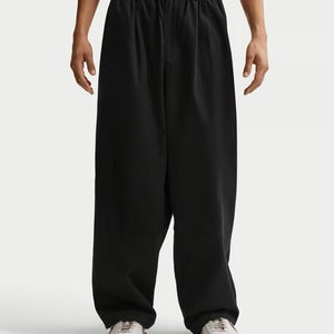 Nike Life Men's Wide Leg Casual Pants Black Men’s Size Large II0519-010 NWT $120

New With Tags
