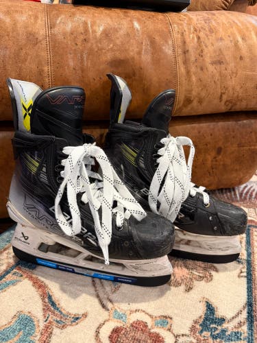 Senior Bauer Vapor Hyperlite 2 Hockey Skates - Size 7 Fit 1 (Used-Repaired)