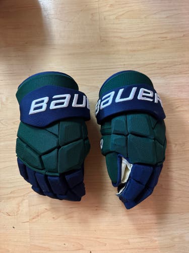Bauer Supreme Mach Gloves 14" (New)