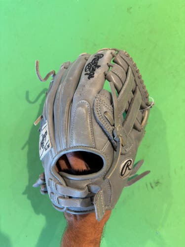 Gray Rawlings Gold Glove Elite RH Softball Glove 12"