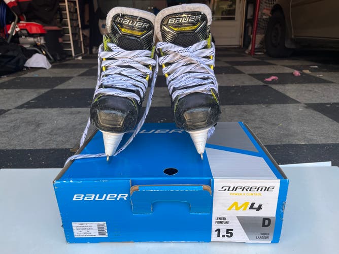 2022 Bauer Supreme M4 Hockey Skates Regular Width Size 1.5 (Used)
