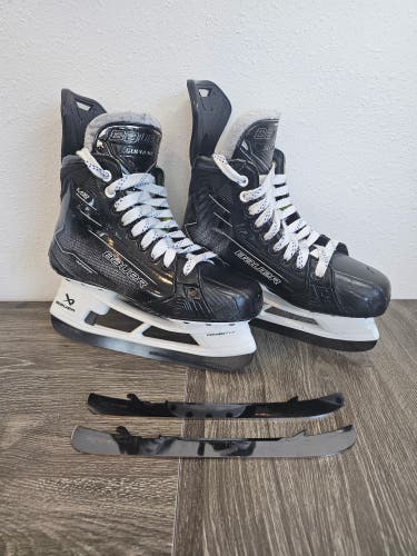 Black 2024 Bauer Supreme M50 Pro Hockey Skates 6 (Used)