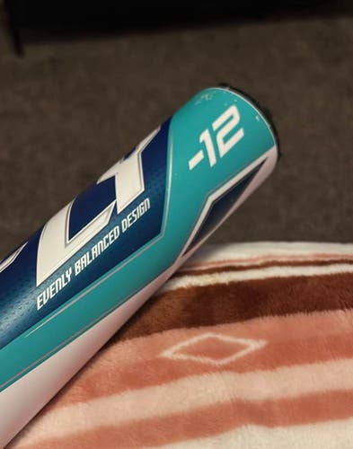 2024 Easton Firefly Composite Bat (-12) 19 oz 32" (Used)