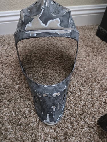 Senior Bauer NME 8 Goalie Mask (Used)