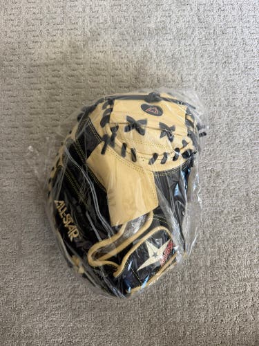 All Star CM3000SBT RH Catcher's Glove 33.5" (New)