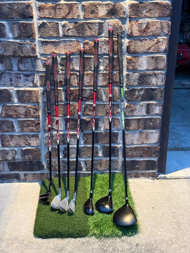 Junior Walter Hagen Right Handed Clubs (Full Set) 7 Pieces (Used)