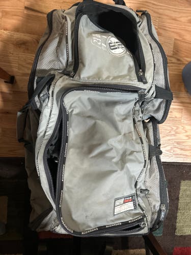 NO E2 Catcher's Bag (Used)