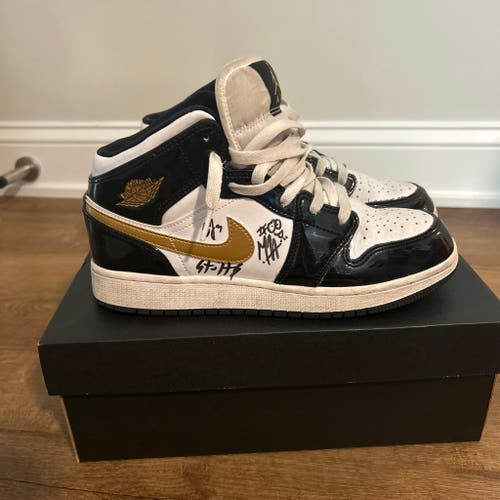 Men's 7Y (Big Kids / Youth) Youth Air Jordan 1 Mid Shoes Signed by Savannah Bananas