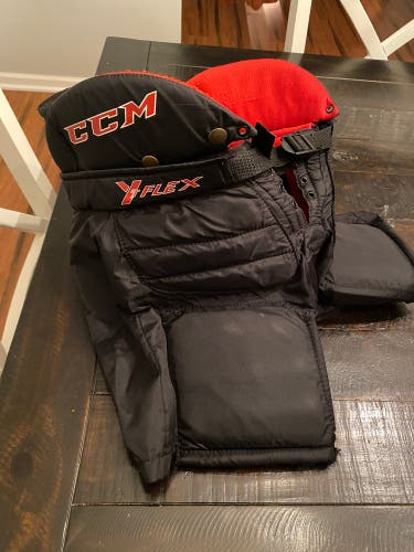 Youth Small CCM YT Flex Hockey Goalie Pants (Used)