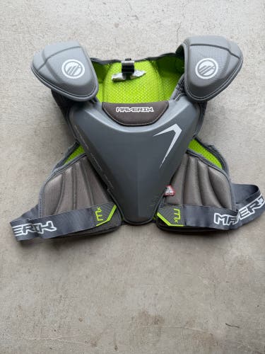 Large Adult Maverik MX Shoulder Pads (Used)