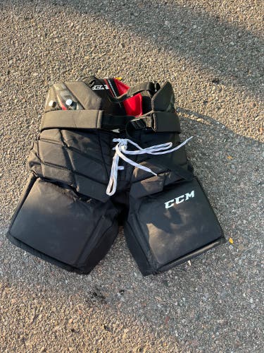 Black Junior Large CCM 1.5 Hockey Goalie Pants (Used)