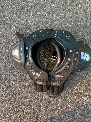 Large Youth Schutt Y Flex 4.0 Youth Shoulder Pads (Used)