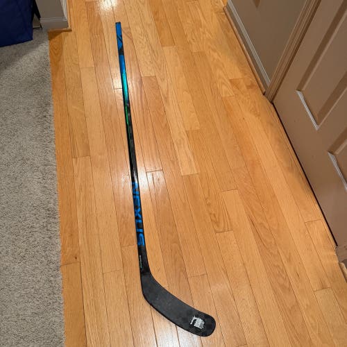 Senior Bauer Nexus Geo Right Handed Hockey Stick P92M 87 Flex (Used)
