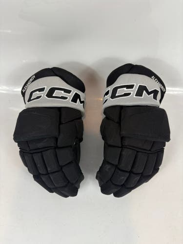 CCM JetSpeed FT8 Pro Gloves 14" (Used)