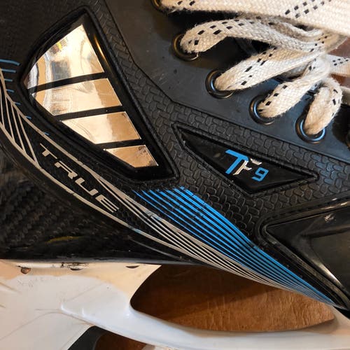 TRUE TF9 Senior Hockey Skates 7.5W | TUUK Lightspeed Edge | New BladeTech Steel | 272
