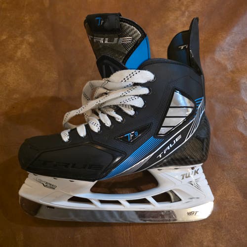TRUE TF9 Senior Hockey Skates 7.5W | TUUK Lightspeed Edge | New BladeTech Steel | 272