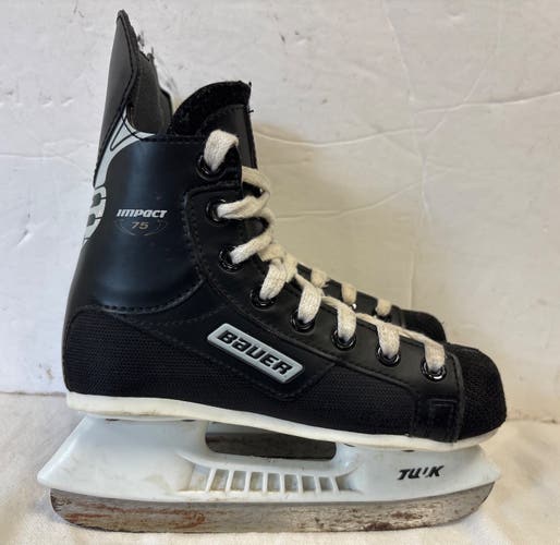 Black Bauer Impact 75 Hockey Skates Regular Width 13 (Used)