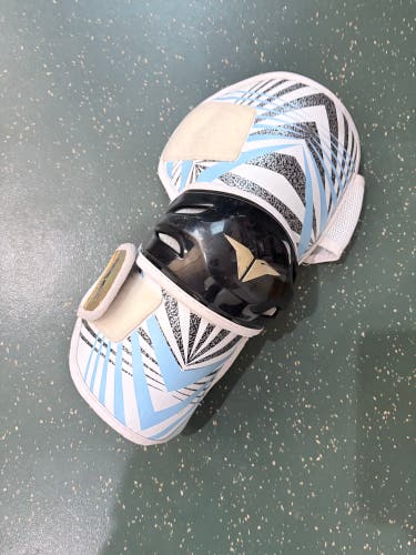 Medium/Large Youth Brine Arm Pads (Used)