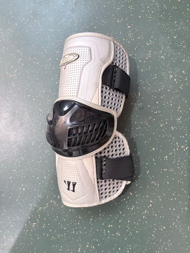 Medium/Large Youth Warrior Arm Pads (Used)