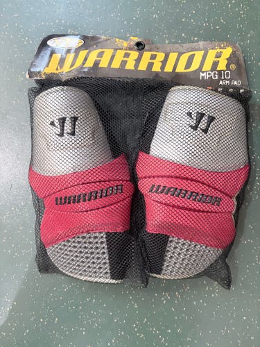 Medium/Large Youth Warrior Arm Pads (New)