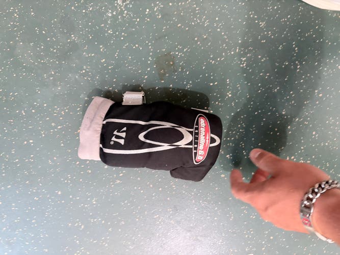 Medium/Large Youth Warrior Arm Pads (Used)