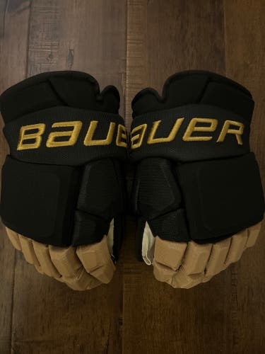 Las Vegas Golden Knights - Pietrangelo - Black/Gold - Bauer Vapor Hyperlite Gloves 14" Pro Stock NEW