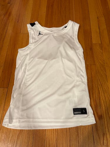 Nike Jordan Sleeveless Tank Top Men’s Small FQ9256-106 New W Tags