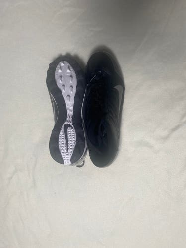 Men's Size M 10.0 (W 11.0) Nike Alpha Menace 3 Shark Mid Top Turf Cleats (New)