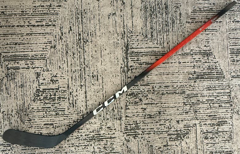 Intermediate CCM JetSpeed FT8 Pro Right Handed Hockey Stick P29+1/4 55 Flex (Used)