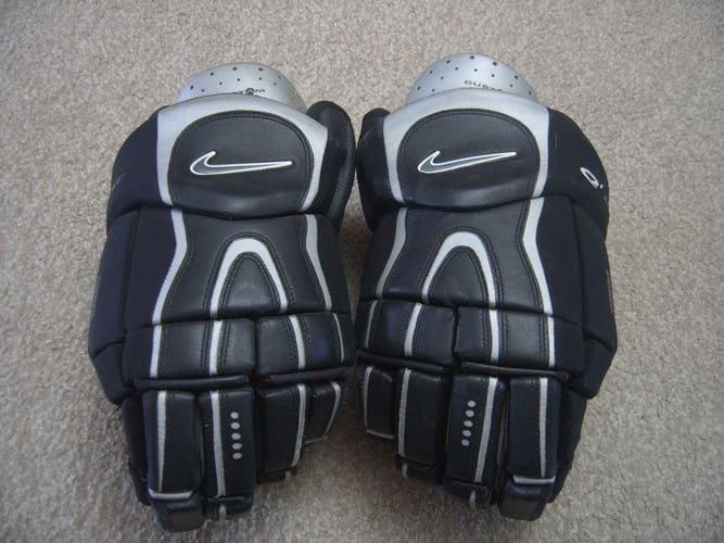 Vintage Great Condition Nike Quest 1 Senior Hockey Gloves 14.5" Black/White