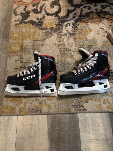 CCM EFlex 6.5 Hockey Goalie Skates Size 5 (Used)