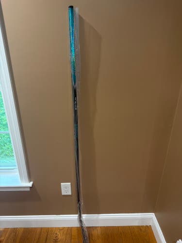 Senior Bauer fuse Left Hand Hockey Stick P92 65 SR Flex (New)