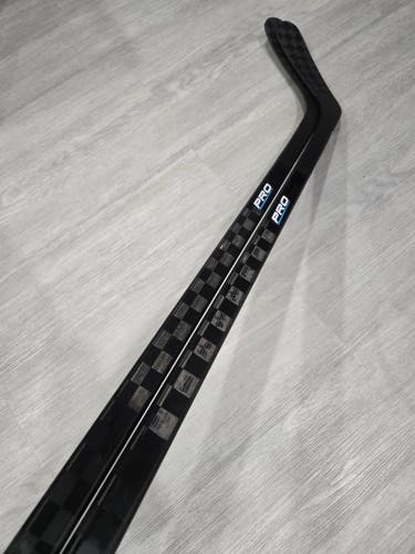 NEW! 2-pack PRO Hockey Sticks: Left 85 Flex Zegras Curve