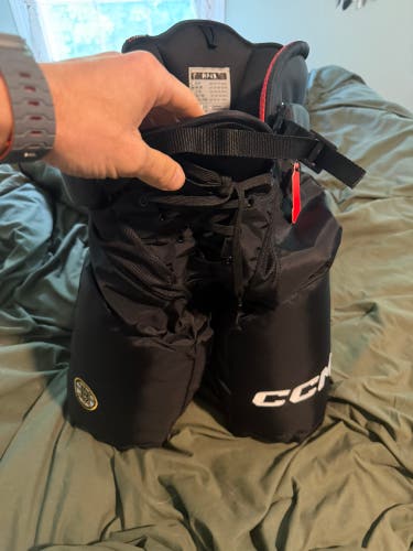 Boston bruins Men's Senior Medium CCM HP45 Hockey Pants Pro Stock (New)
