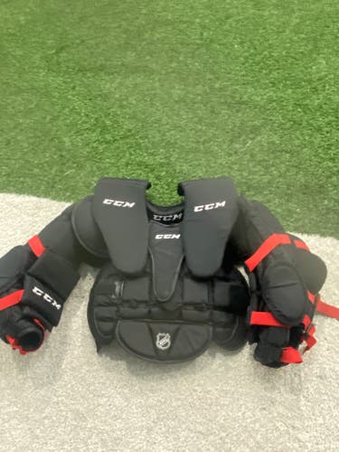 Small / Medium CCM CL 500 Goalie Chest Protector (New)