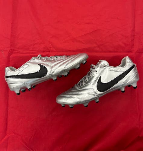 Nike Tiempo Ligera Molded Cleats | Men's Size 10