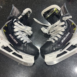 2025 Bauer Vapor Shift Pro Hockey Skates – Intermediate 4.5 Fit 2 – Used - Excellent Condition