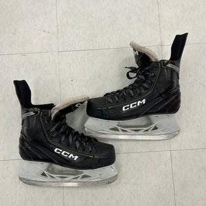 Intermediate CCM AS-550 Hockey Skates | Size 4