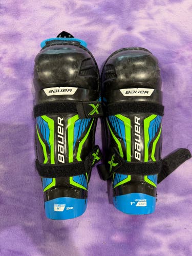 Youth Bauer X Shin Pads 9" (Used)
