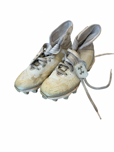 Used Under Armour UAF BB/SB Cleats White Junior 03.5 11682-S000136532