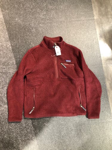 Women's Medium Patagonia Fleece (New)
