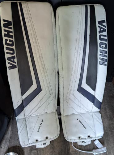 35" + 2 Vaughn Ventus SLR2 Goalie Leg Pads (Used)
