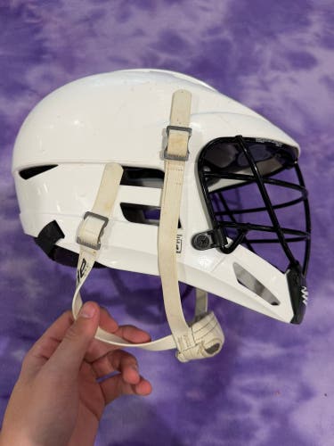 White Youth Cascade CS Youth Helmet (Used)