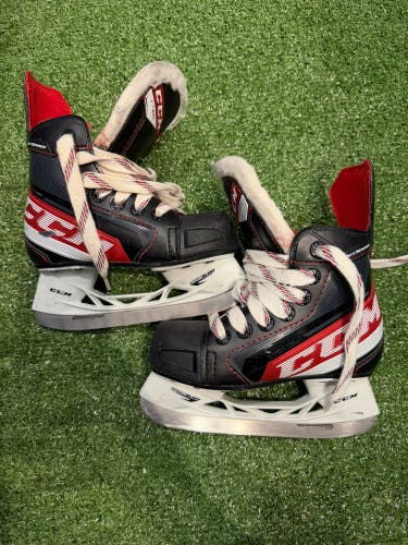 Youth CCM JetSpeed FT485 Hockey Skates 11 (Used)