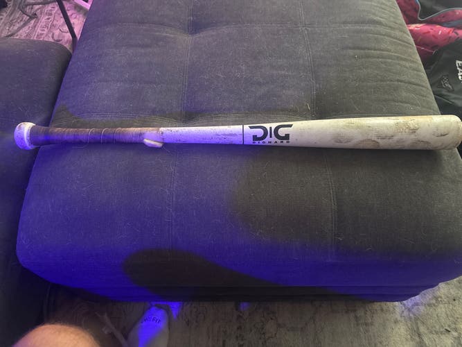 Ex college summer Bat 32" (Used)