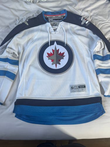 Winnipeg Jets White Small Men's Reebok Jersey (Used)