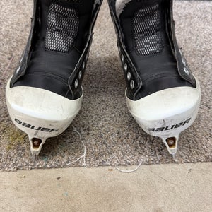 2012 Bauer Pro Hockey Goalie Skates Regular Width Size 2.5 (Used)